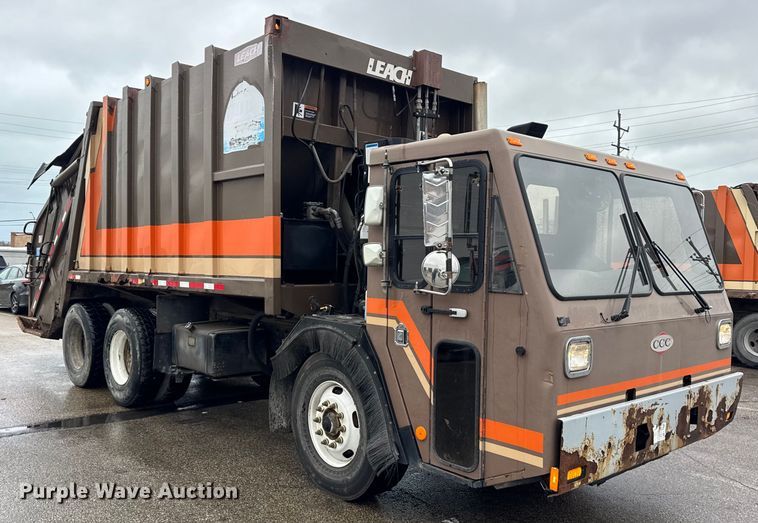 image for item ER0385 2005 Crane Carrier Company refuse truck