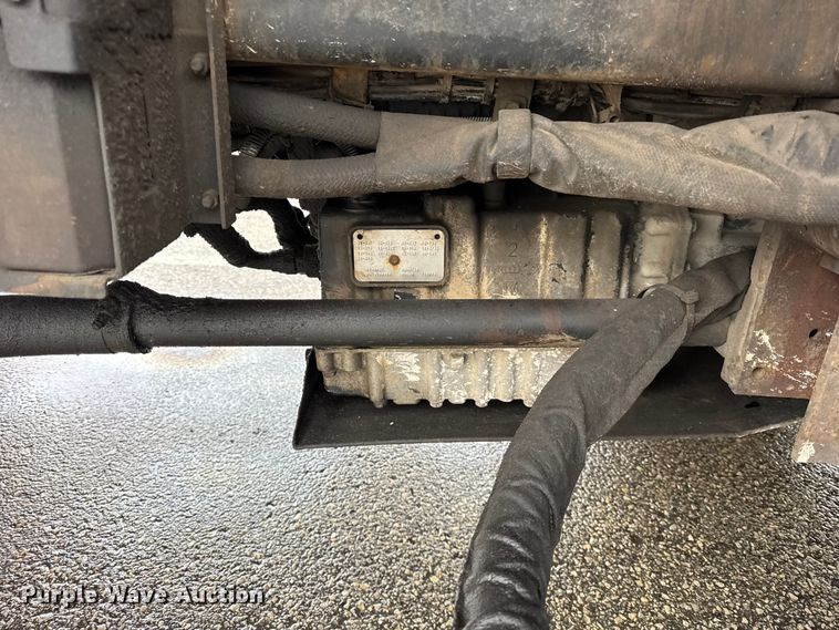 image for item ER0385 2005 Crane Carrier Company refuse truck