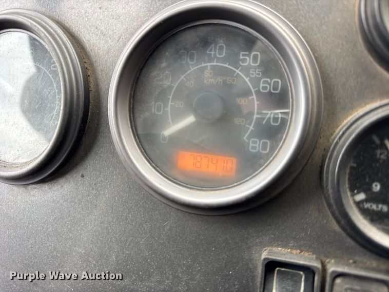 image for item ER0385 2005 Crane Carrier Company refuse truck