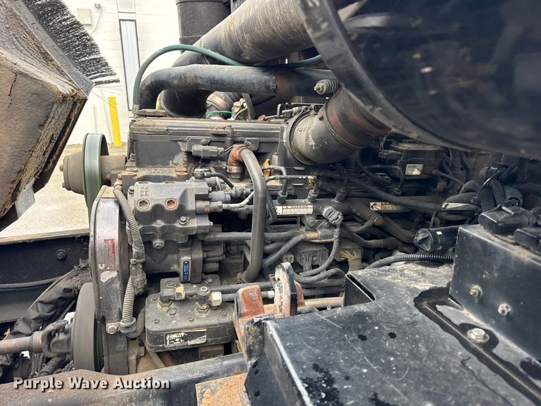 image for item ER0385 2005 Crane Carrier Company refuse truck