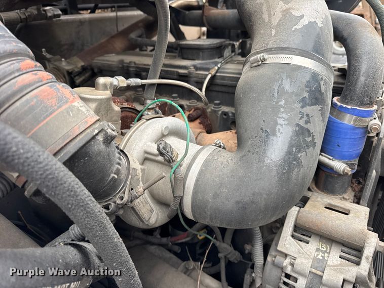 image for item ER0385 2005 Crane Carrier Company refuse truck