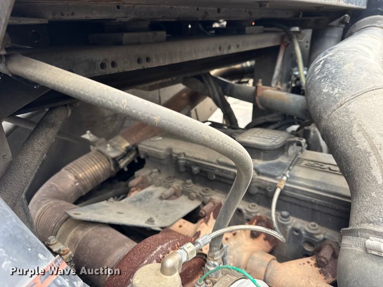 image for item ER0385 2005 Crane Carrier Company refuse truck