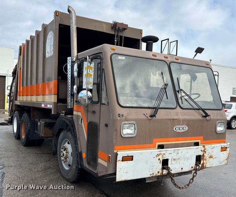 image for item ER0386 2001 Crane Carrier Company refuse truck