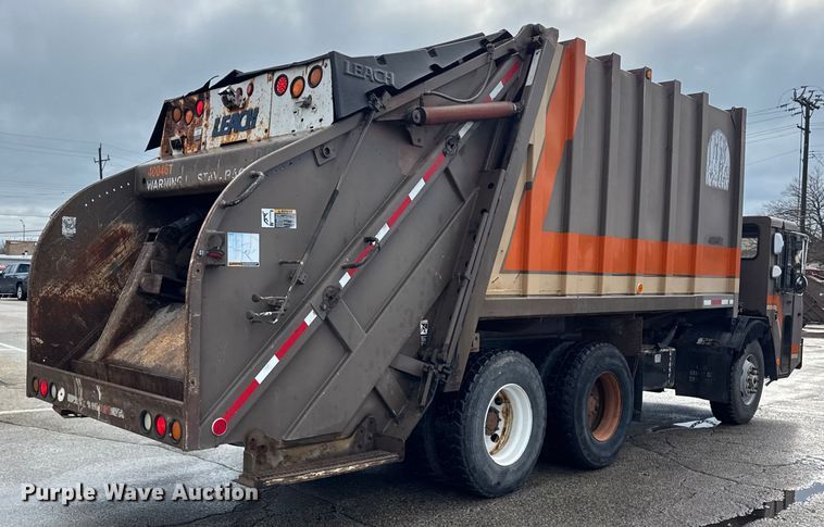 image for item ER0386 2001 Crane Carrier Company refuse truck