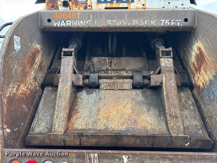 image for item ER0386 2001 Crane Carrier Company refuse truck