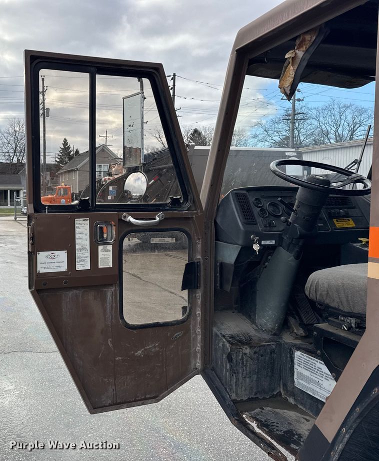 image for item ER0386 2001 Crane Carrier Company refuse truck