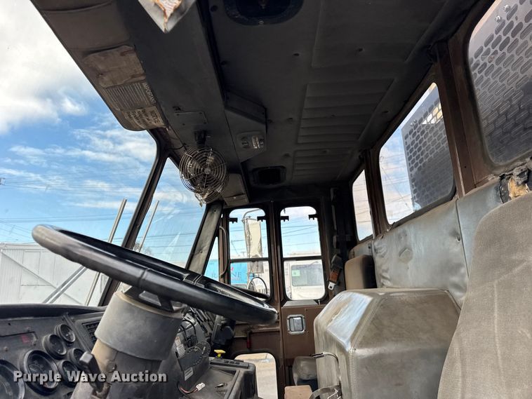 image for item ER0386 2001 Crane Carrier Company refuse truck