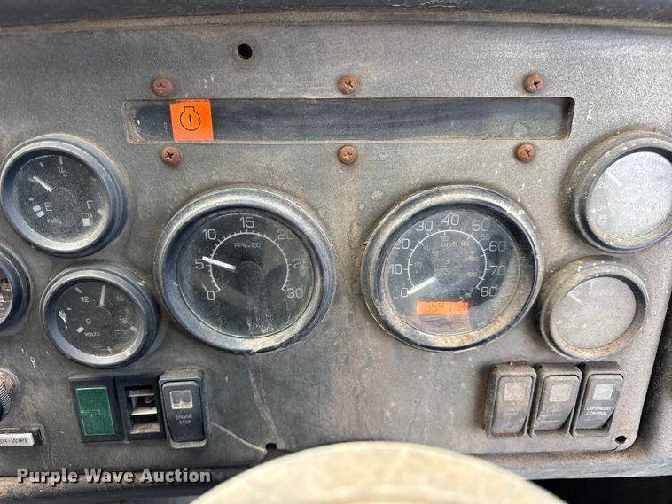 image for item ER0386 2001 Crane Carrier Company refuse truck