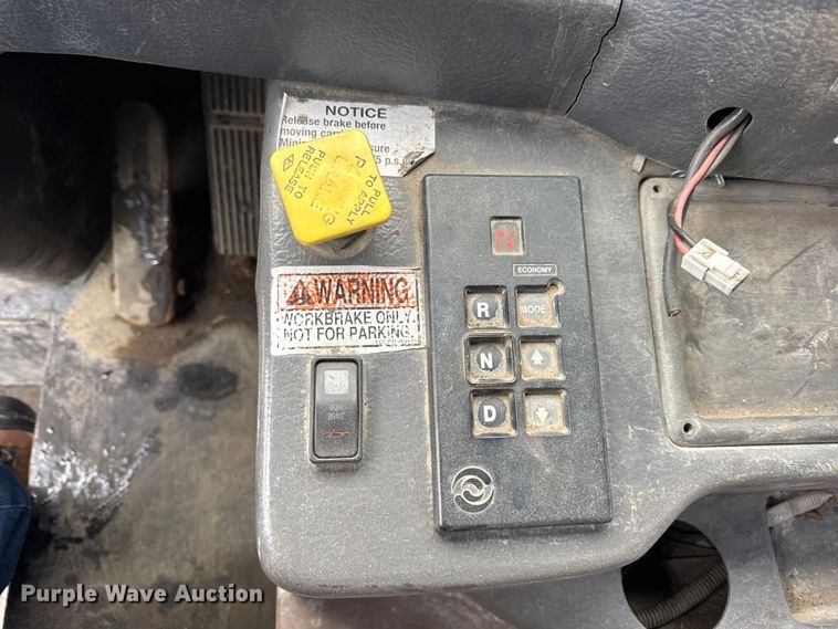 image for item ER0386 2001 Crane Carrier Company refuse truck