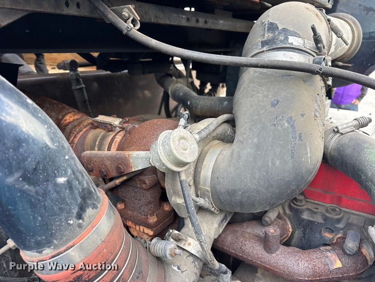 image for item ER0386 2001 Crane Carrier Company refuse truck