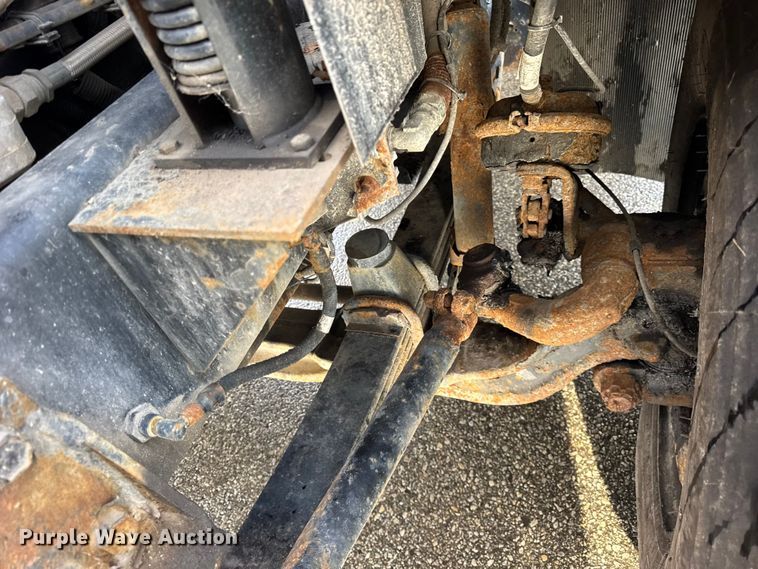 image for item ER0386 2001 Crane Carrier Company refuse truck