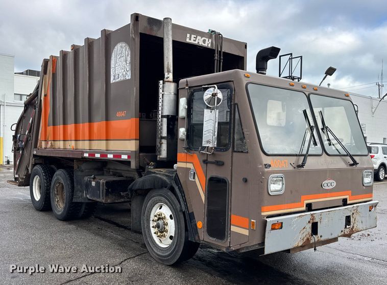 image for item ER0387 2001 Crane Carrier Company refuse truck