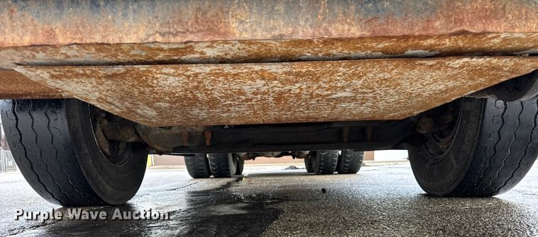 image for item ER0387 2001 Crane Carrier Company refuse truck