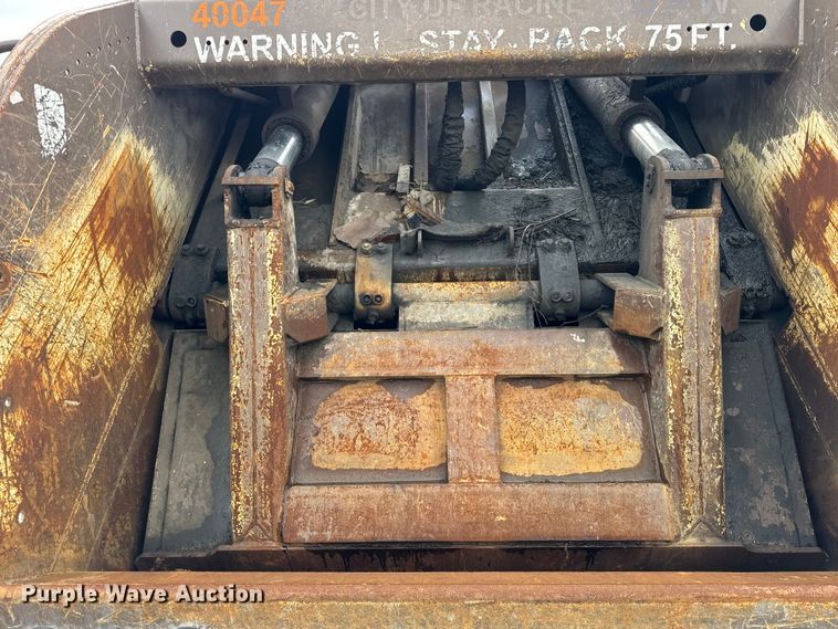 image for item ER0387 2001 Crane Carrier Company refuse truck