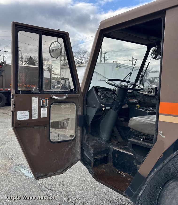 image for item ER0387 2001 Crane Carrier Company refuse truck