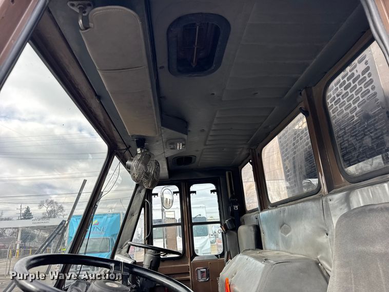 image for item ER0387 2001 Crane Carrier Company refuse truck