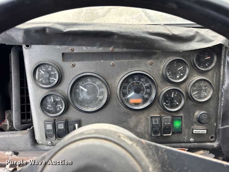 image for item ER0387 2001 Crane Carrier Company refuse truck