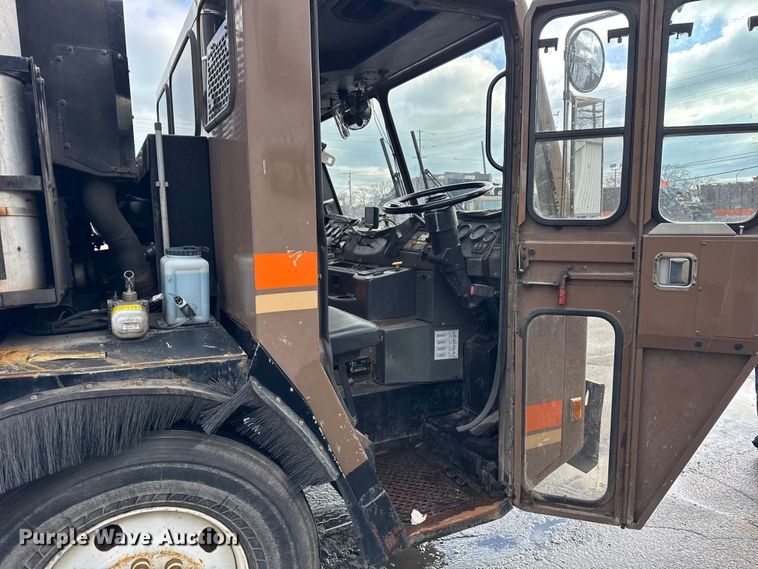 image for item ER0387 2001 Crane Carrier Company refuse truck