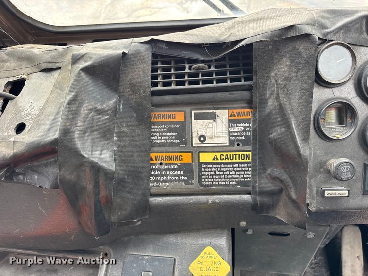 image for item ER0387 2001 Crane Carrier Company refuse truck