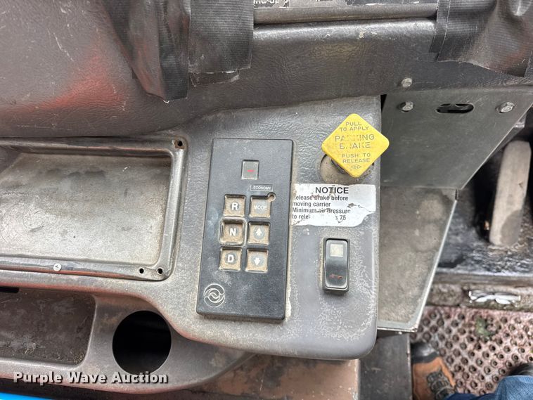 image for item ER0387 2001 Crane Carrier Company refuse truck