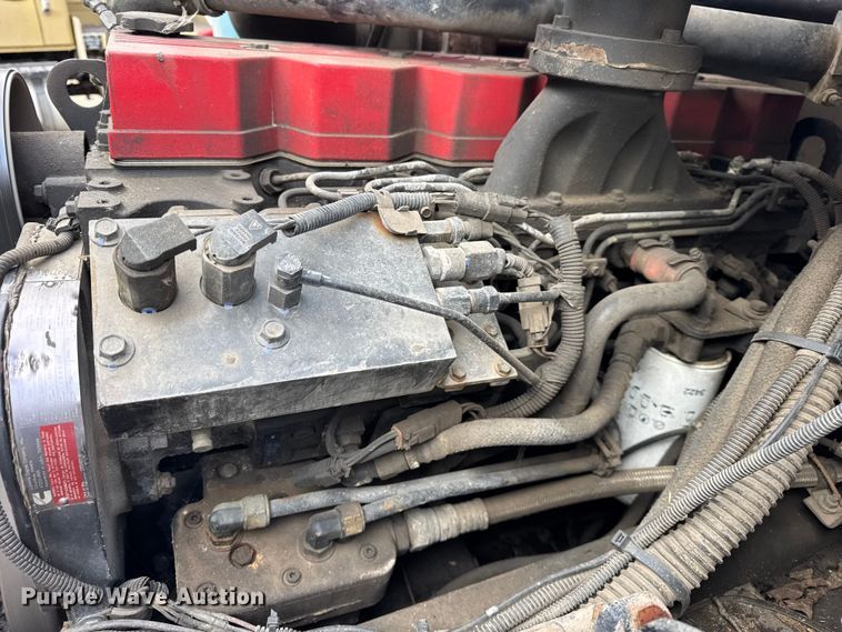 image for item ER0387 2001 Crane Carrier Company refuse truck