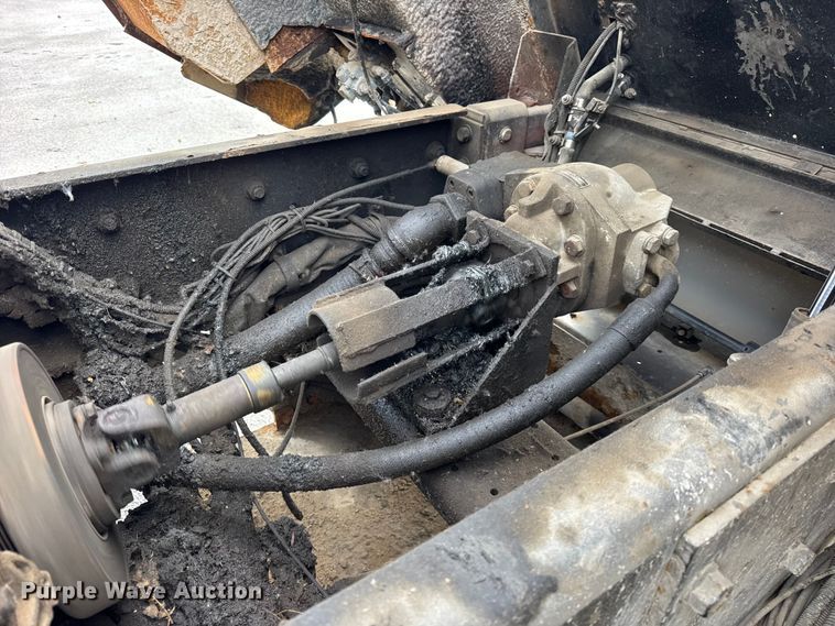 image for item ER0387 2001 Crane Carrier Company refuse truck