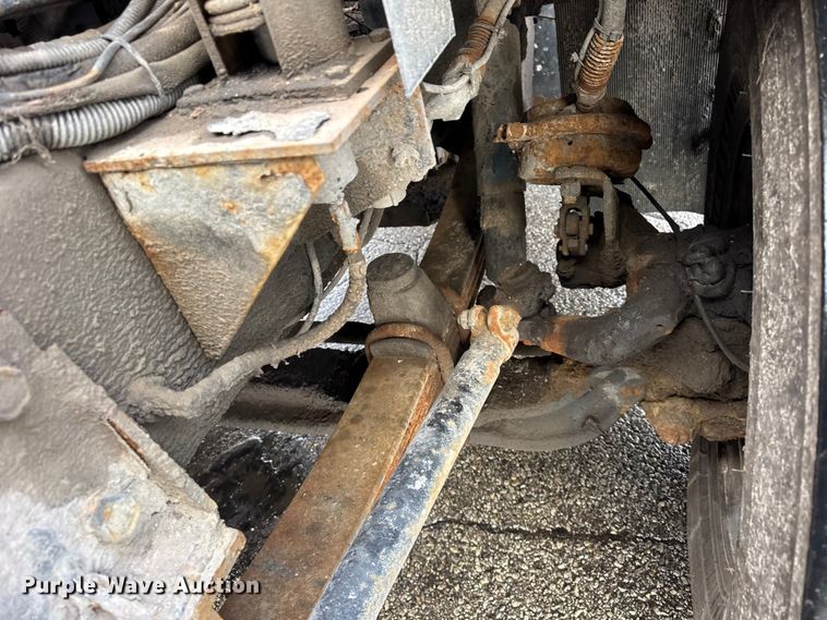 image for item ER0387 2001 Crane Carrier Company refuse truck