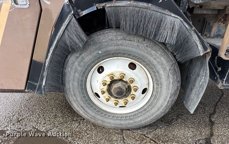 image for item ER0387 2001 Crane Carrier Company refuse truck