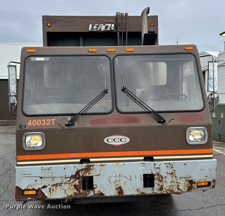 image for item ER0388 2007 Crane Carrier Company refuse truck