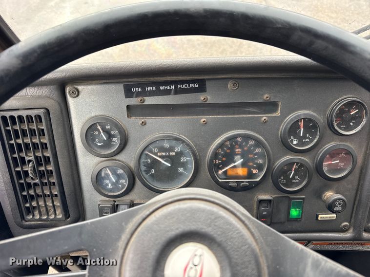 image for item ER0388 2007 Crane Carrier Company refuse truck