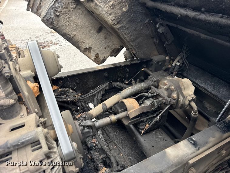 image for item ER0388 2007 Crane Carrier Company refuse truck