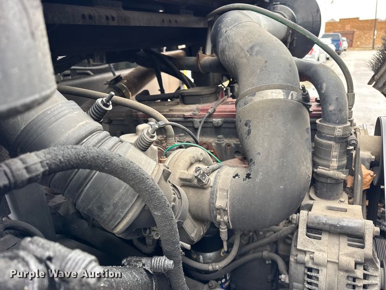 image for item ER0388 2007 Crane Carrier Company refuse truck