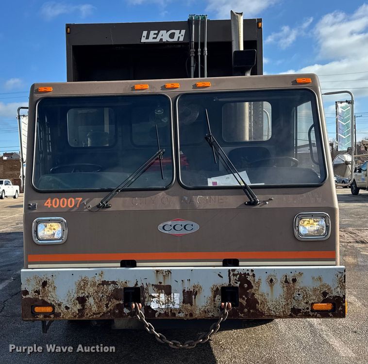 image for item ER0389 2005 Crane Carrier Company refuse truck