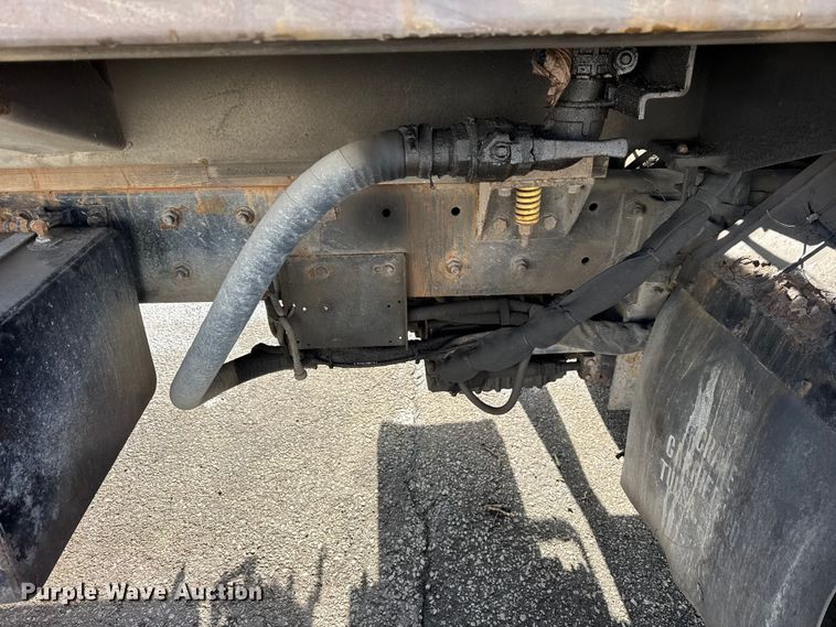 image for item ER0389 2005 Crane Carrier Company refuse truck