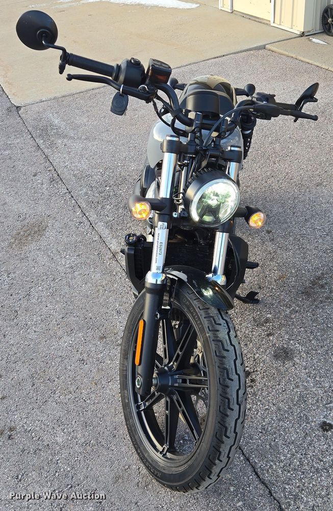 image for item ES2673 2024 Harley-Davidson Nightster motorcycle