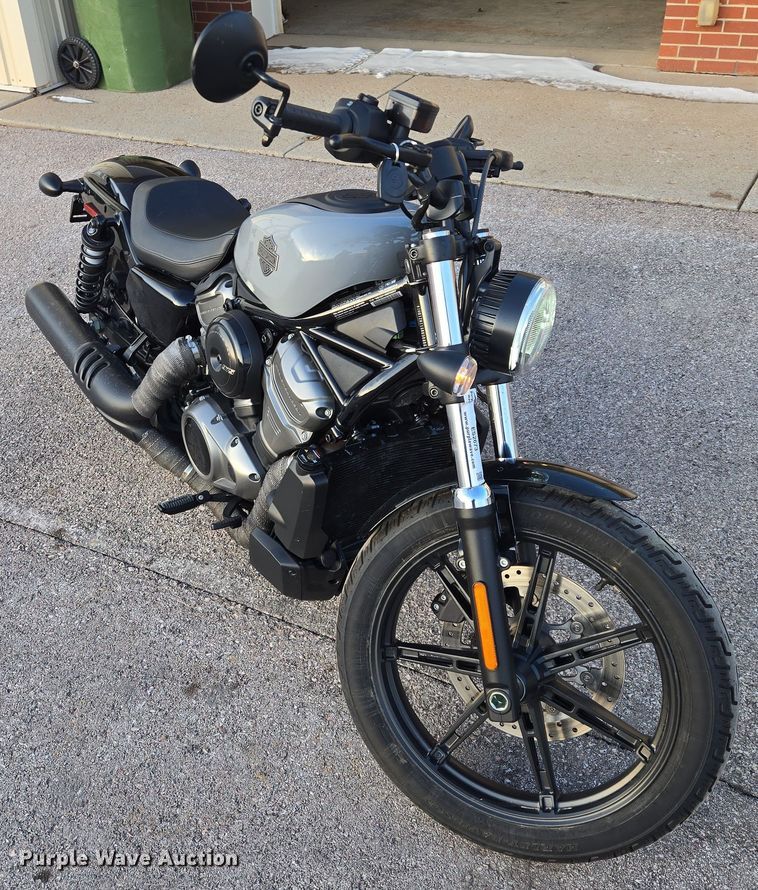image for item ES2673 2024 Harley-Davidson Nightster motorcycle