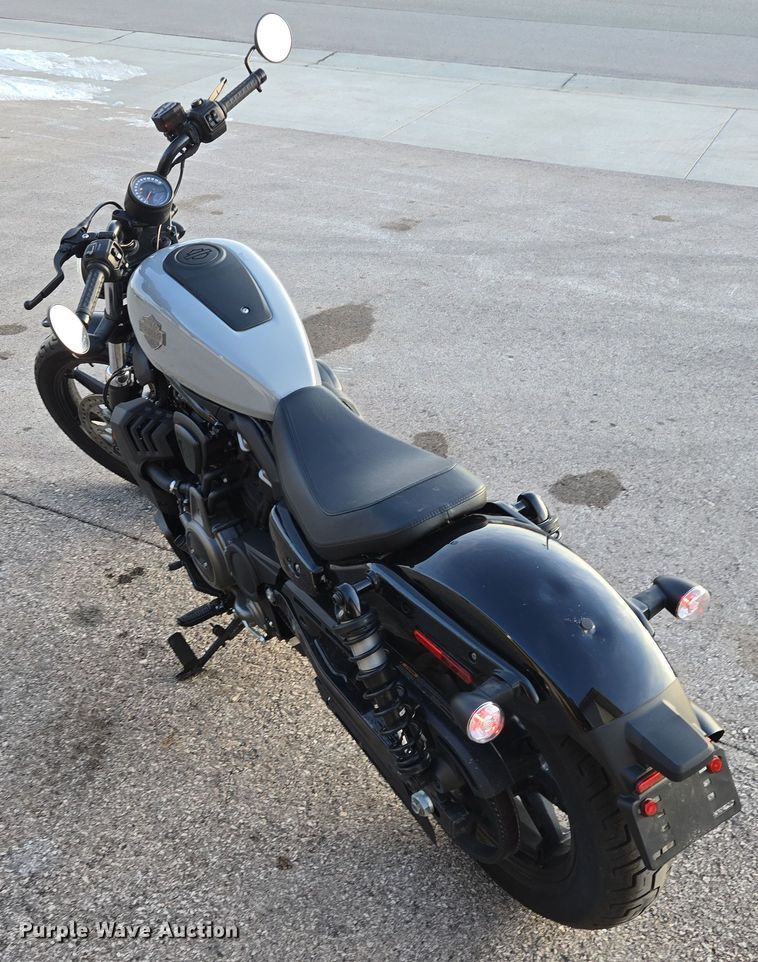 image for item ES2673 2024 Harley-Davidson Nightster motorcycle