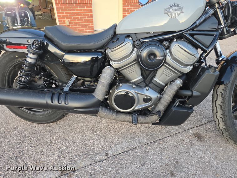 image for item ES2673 2024 Harley-Davidson Nightster motorcycle