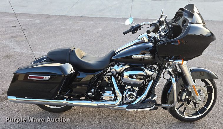 image for item ES2674 2023 Harley-Davidson Road Glide motorcycle