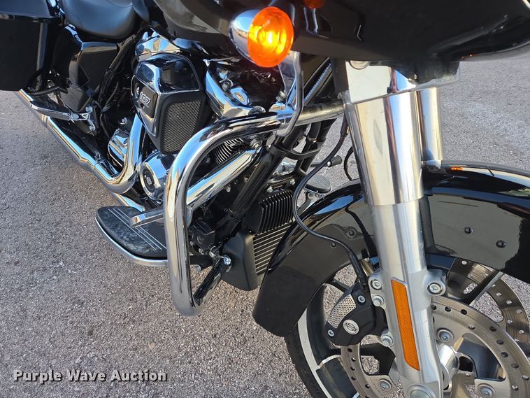 image for item ES2674 2023 Harley-Davidson Road Glide motorcycle