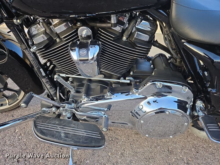 image for item ES2674 2023 Harley-Davidson Road Glide motorcycle