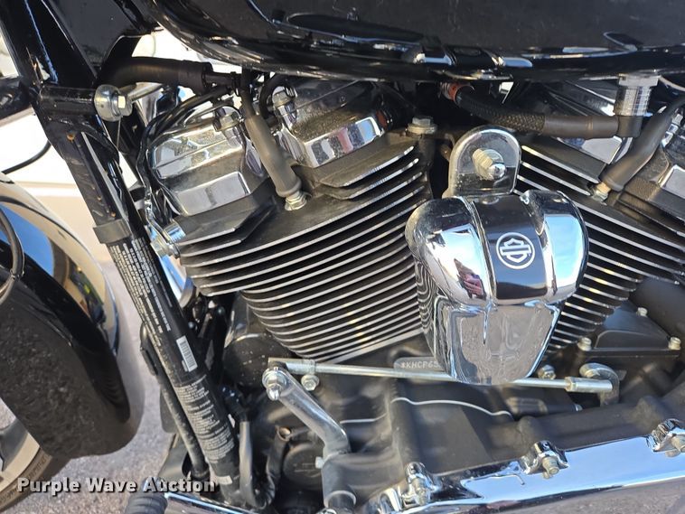 image for item ES2674 2023 Harley-Davidson Road Glide motorcycle