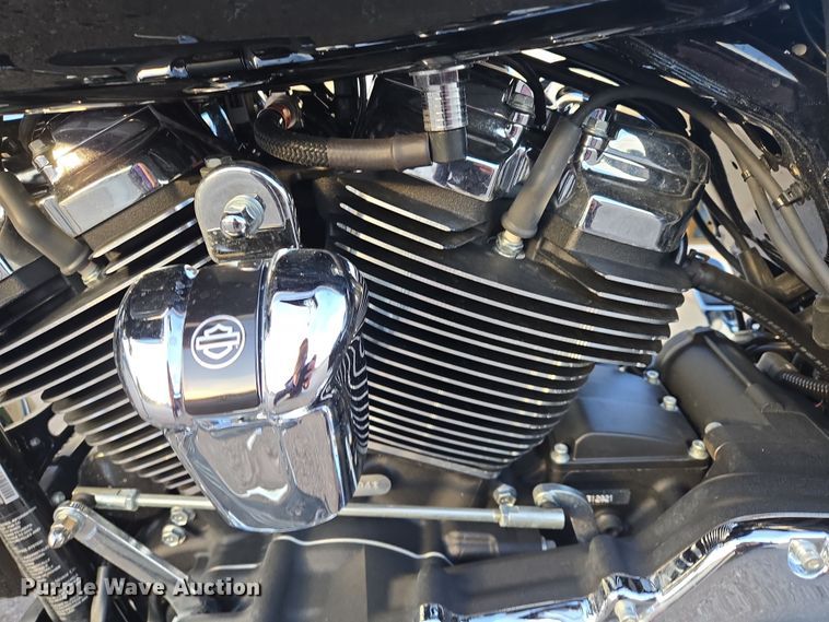 image for item ES2674 2023 Harley-Davidson Road Glide motorcycle