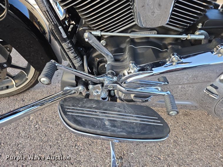 image for item ES2674 2023 Harley-Davidson Road Glide motorcycle