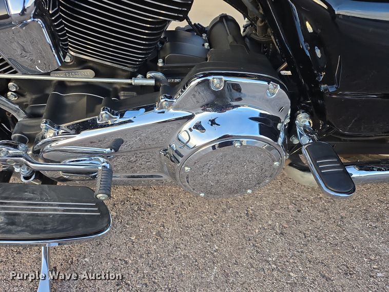 image for item ES2674 2023 Harley-Davidson Road Glide motorcycle