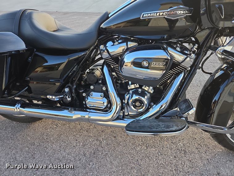 image for item ES2674 2023 Harley-Davidson Road Glide motorcycle