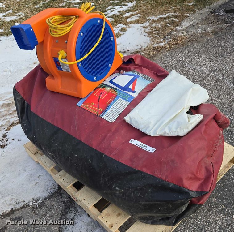 image for item ES2680 Inflatable Fusion Inflatable Movie Screen 