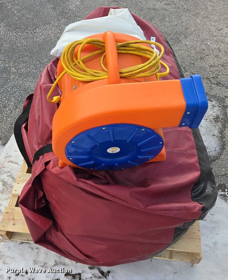 image for item ES2680 Inflatable Fusion Inflatable Movie Screen 