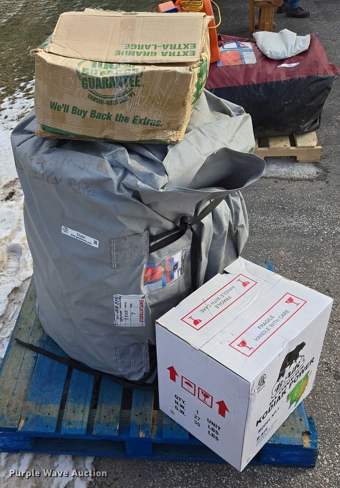 image for item ES2681 Inflatable Fusion Custom Sticky Wall 