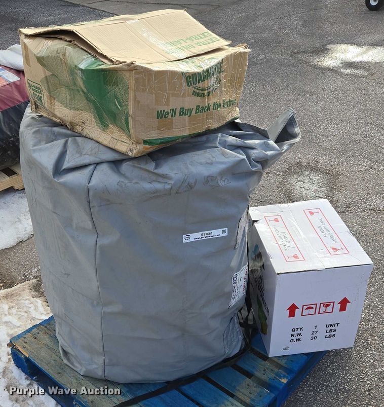 image for item ES2681 Inflatable Fusion Custom Sticky Wall 